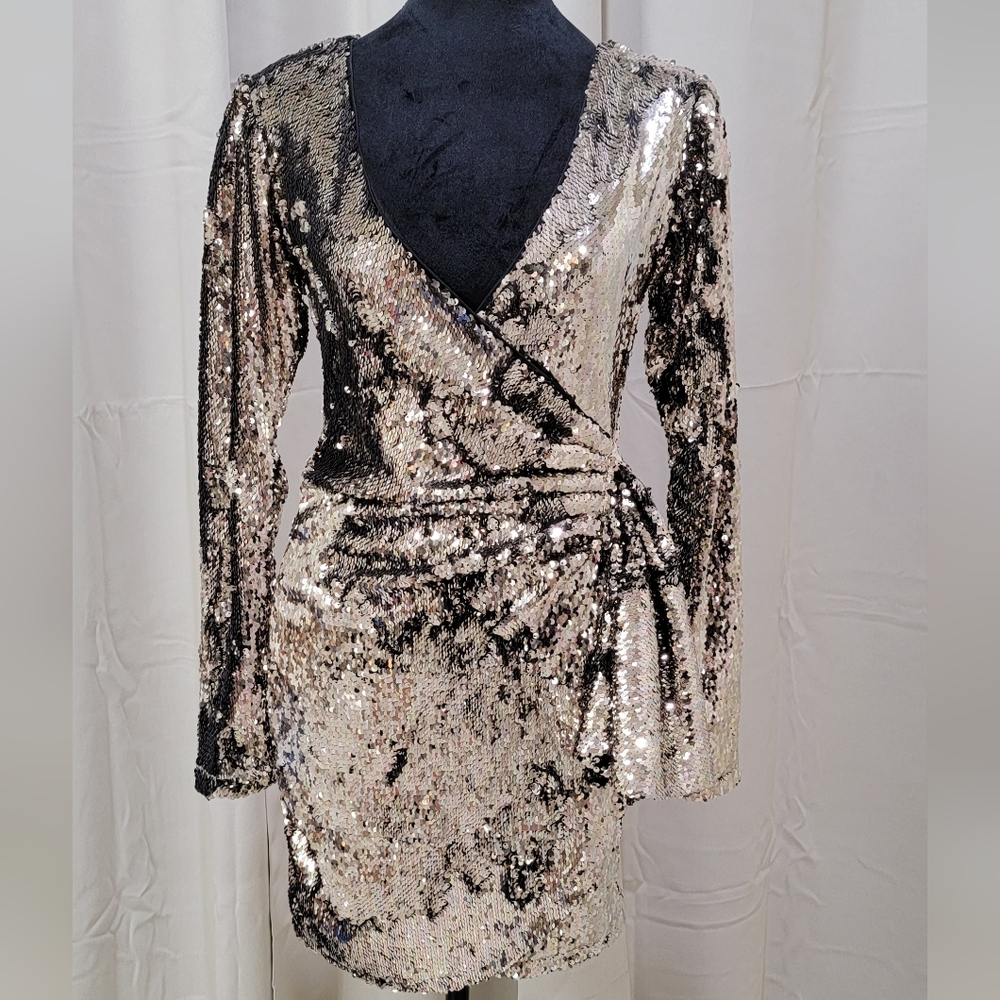 Celebrity fashion sequin dress gold